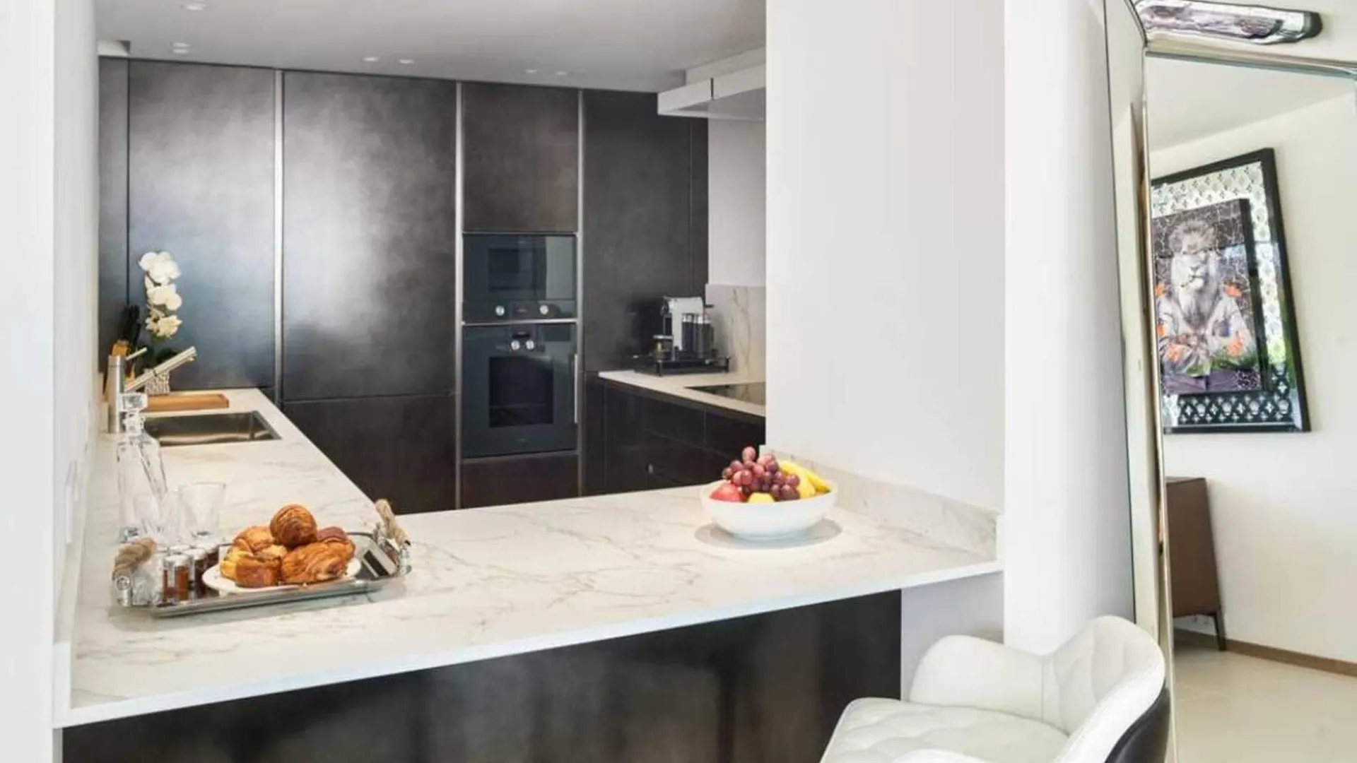 Luxurious 3Br 6P Apartment With Terrace - First Croisette Cannes